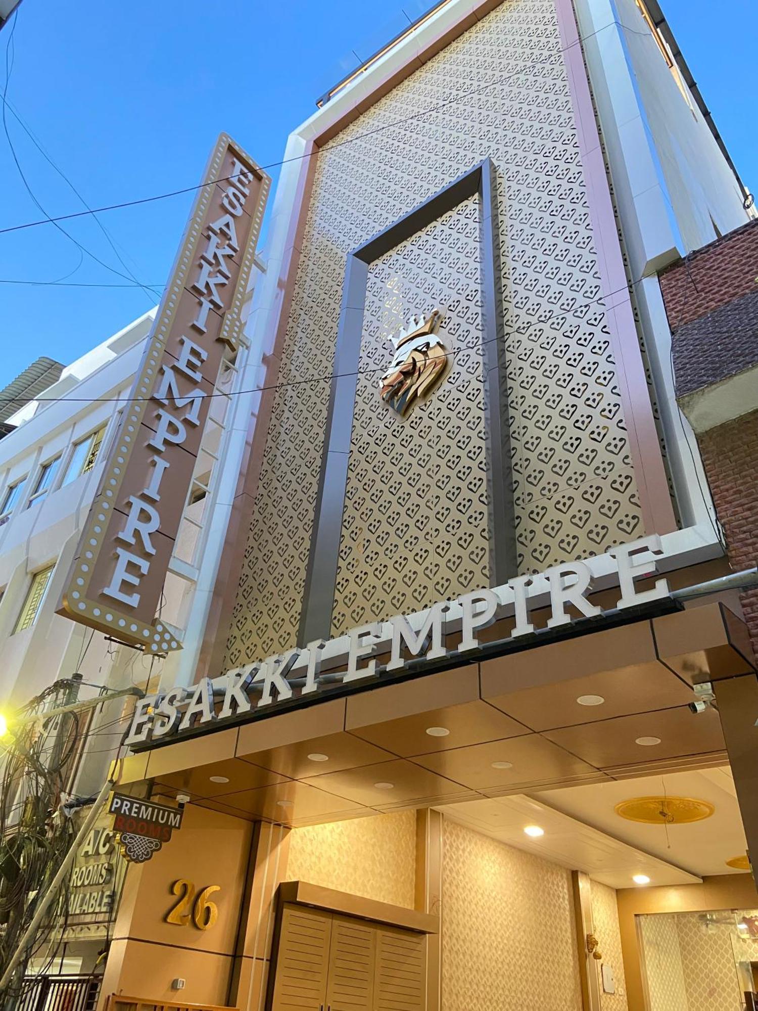 Esakki Empire Hotel Ченай Екстериор снимка