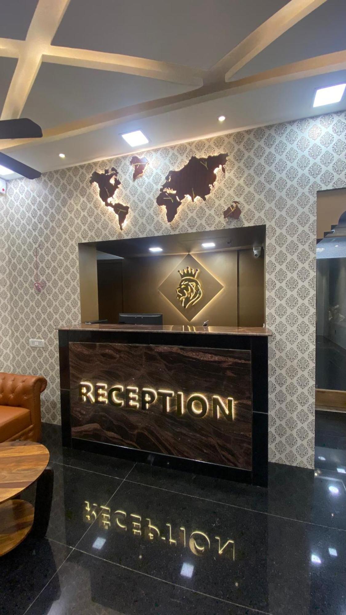 Esakki Empire Hotel Ченай Екстериор снимка