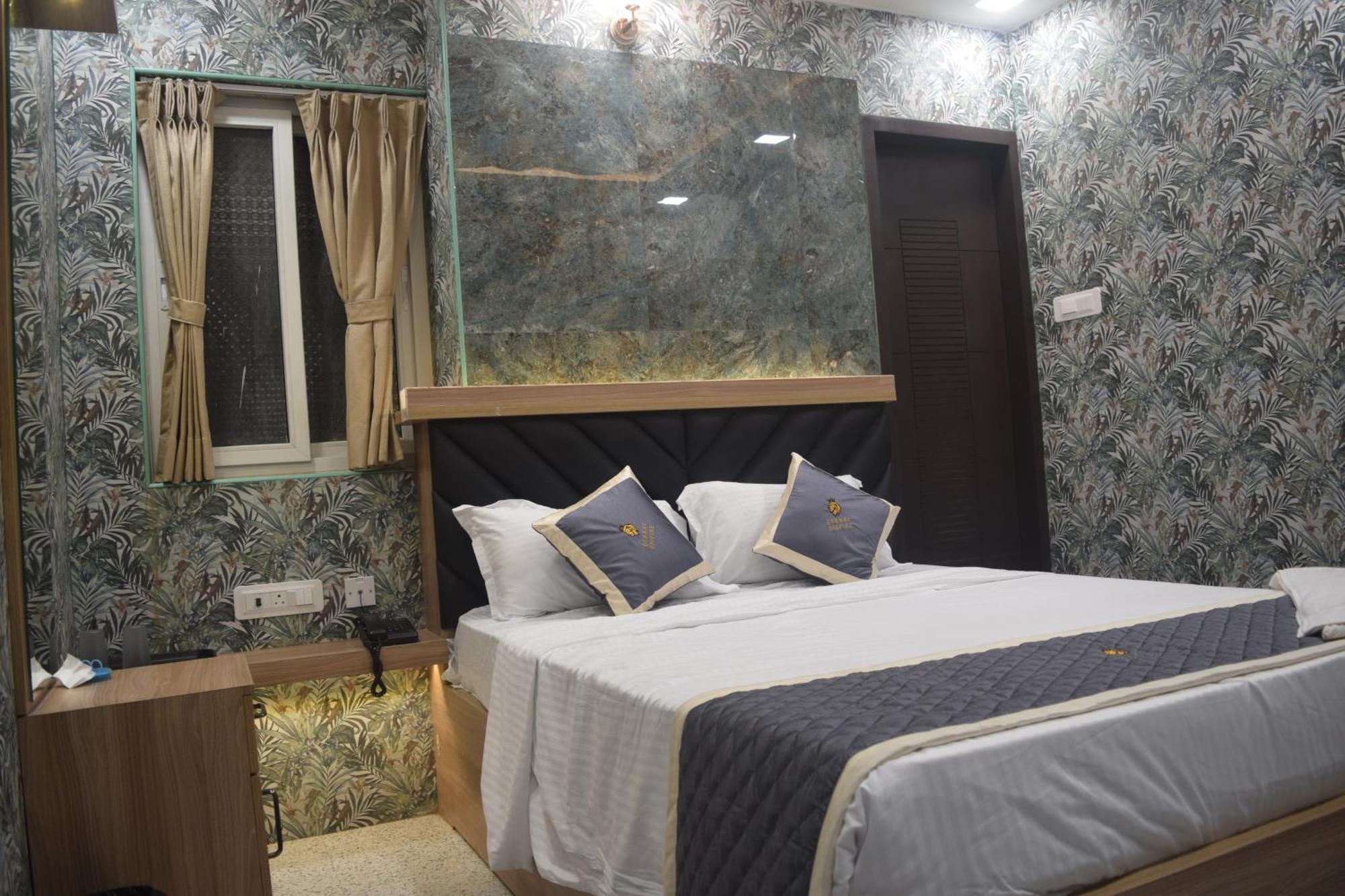 Esakki Empire Hotel Ченай Екстериор снимка