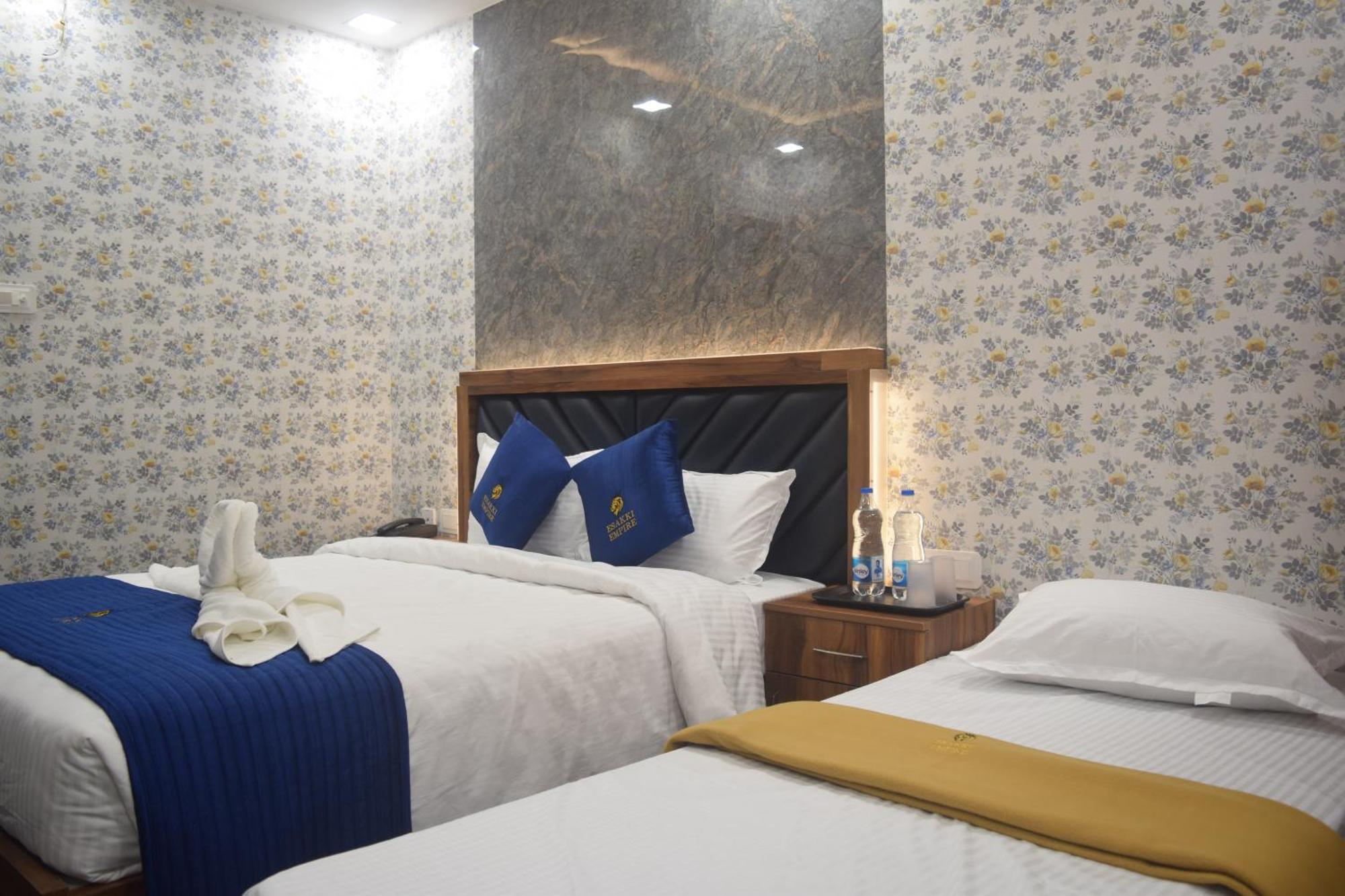 Esakki Empire Hotel Ченай Екстериор снимка